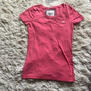 A&F soft stretch salmon colored tee